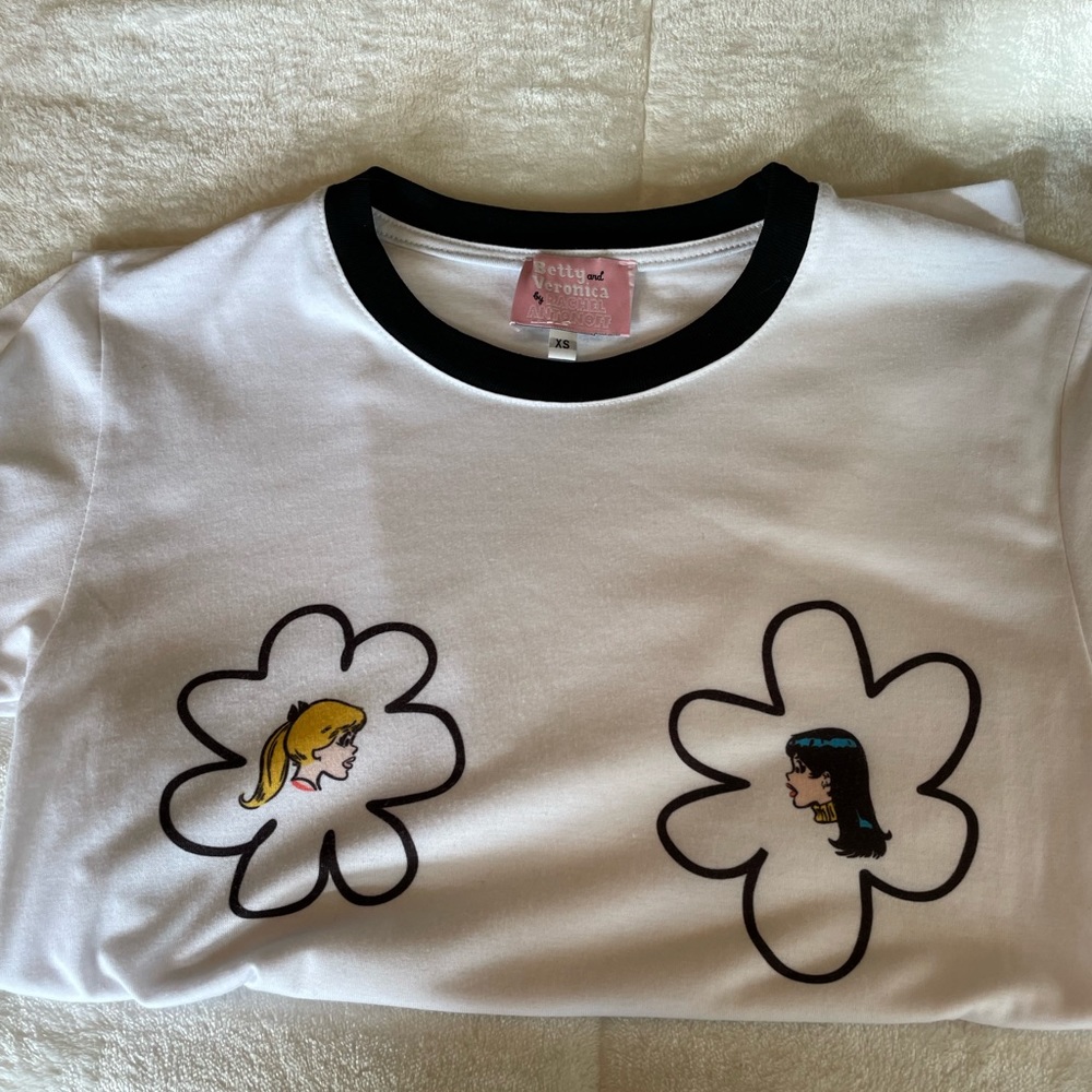 Betty & Veronica T-shirt XS